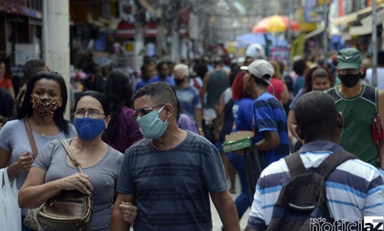 A pandemia da Covid-19 pode acabar e virar uma endemia no Brasil, diz governo federal