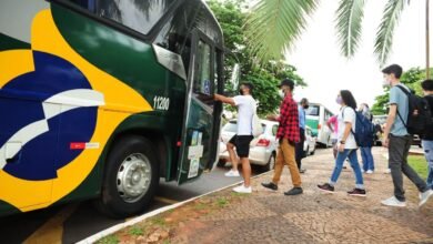 Aumento de 60% do subsídio para transporte universitário.