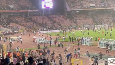 VÍDEO - Classificação de Gana para a Copa do Mundo é marcada por confusão de torcedores da Nigéria