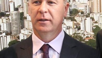 Técnico Mano Menezes está de volta ao futebol brasileiro para comandar o Internacional