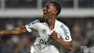 Santos sofre, mas busca a virada e vence a Universidad Católica-EQU pela Sul-americana