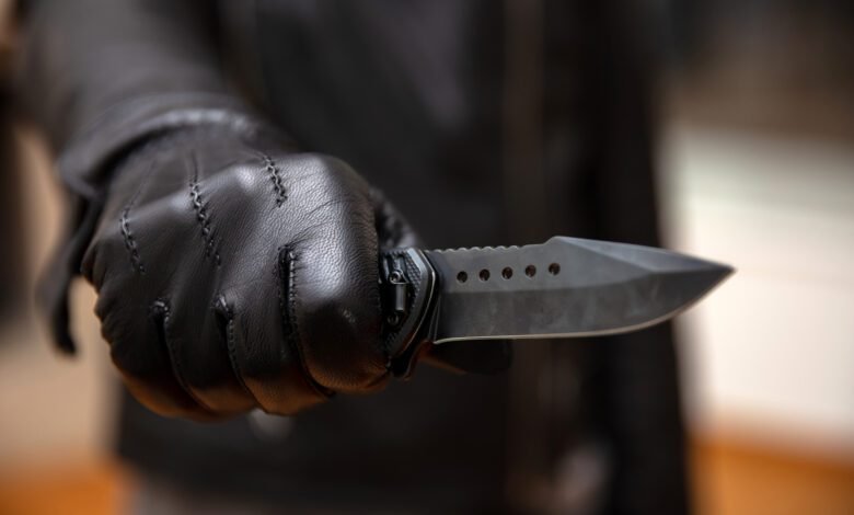 Homem que ameaçava matar mulher e filhos foi preso
