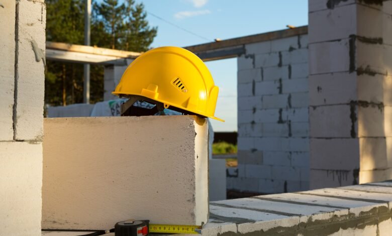 Vítima registra ocorrência contra construtora que não entregou construção