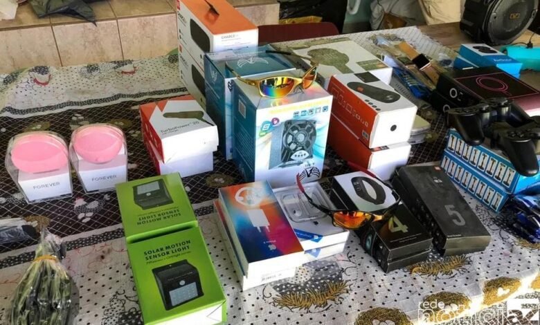 Anatel apreende 5,7 mil produtos em armazéns da Amazon no Brasil