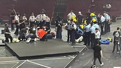 VÍDEO: Dançarino atingido por telão em Hong Kong pode ficar tetraplégico