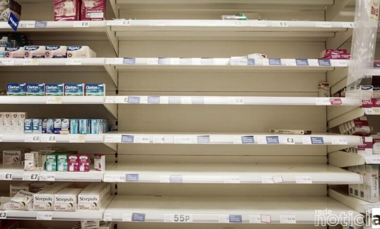 Falta de remédios nas farmácias e hospitais do Brasil, preocupa a sociedade