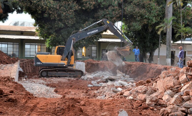 Antigo Banespol começa a ser transformado em Centro Esportivo e Aquático para uso da população