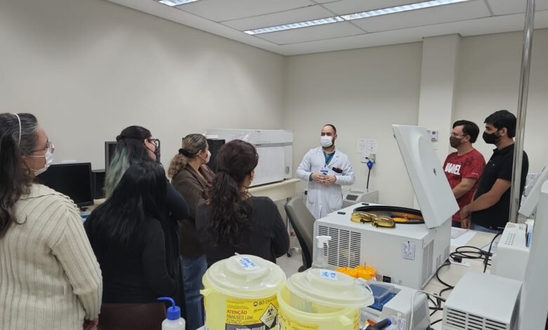 Professores de ciência da rede municipal de ensino participam de curso de abordagem científica em sala de aula