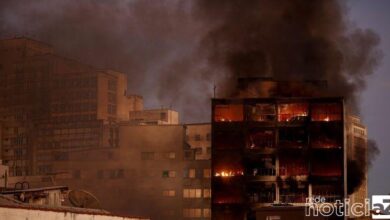 Incêndio destrói prédios comerciais no Centro de São Paulo