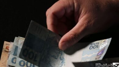 Salário mínimo pode chegar a R$ 1.294 em 2023 no Brasil