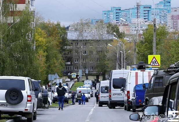 Homem invade escola e mata 13 pessoas na Rússia