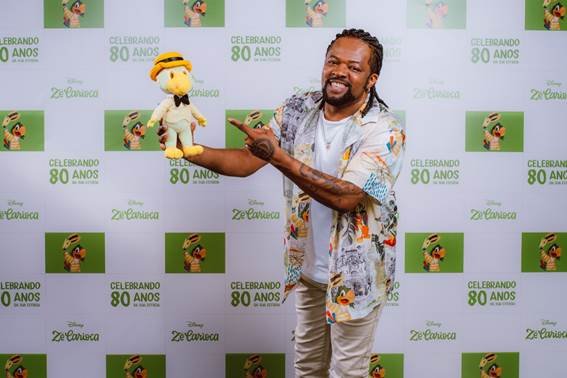 Em homenagem à Zé Carioca, Disney Lança música cantada pelo sambista Xande de Pilares