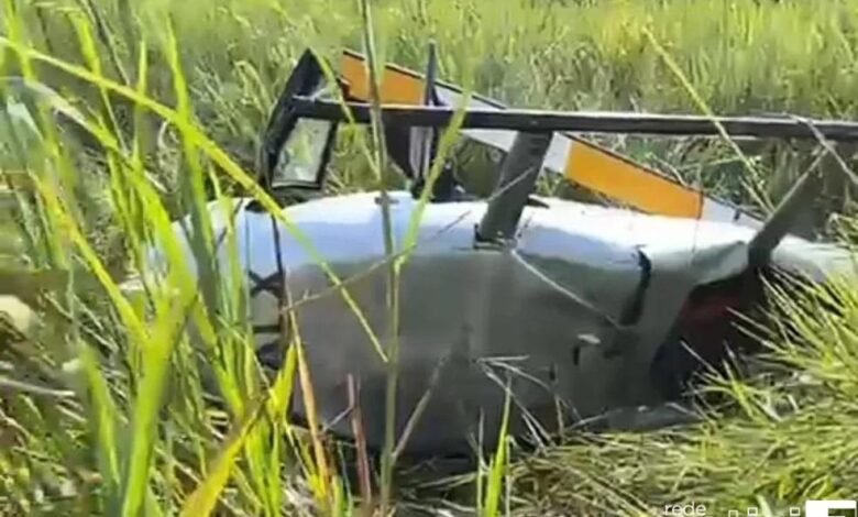 VÍDEO - Helicóptero que transportava políticos cai em Minas Gerais