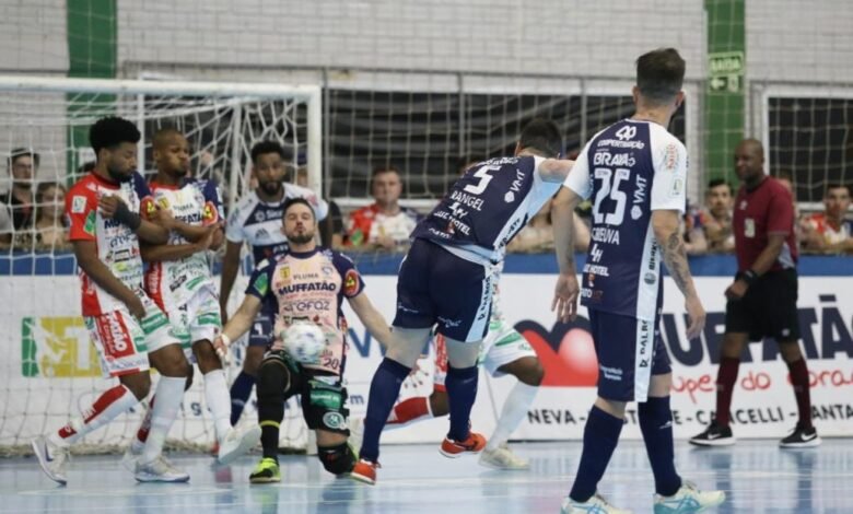 Cascavel vence o Pato e segue em direção ao Bicampeonato