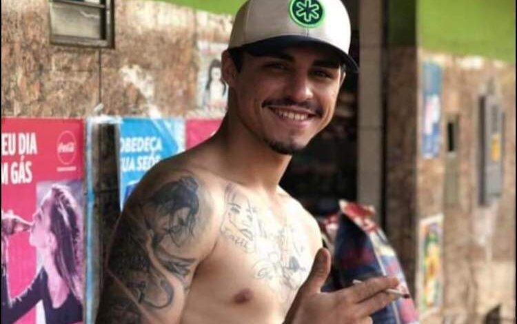 Polícia investiga assassinato de homem a facadas