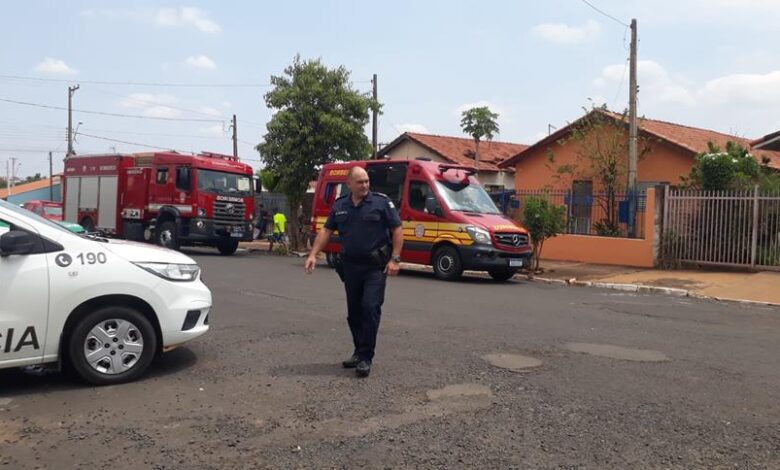 Mulher é presa após colocar fogo na casa de ex-marido