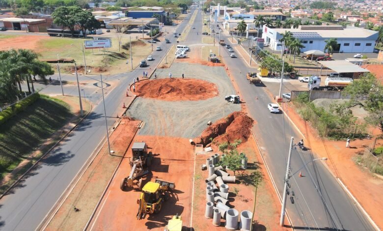 Construção de mais duas rotatórias para melhorar segurança viária é iniciada