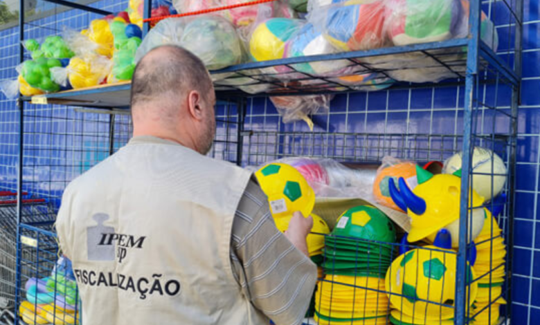 Operação Copa do Mundo: duas empresas em Barretos foram autuadas por apresentarem irregularidades