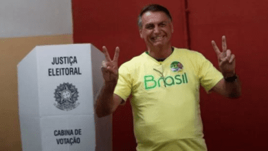 VÍDEO Bolsonaro vota para 2º turno no rio de Janeiro