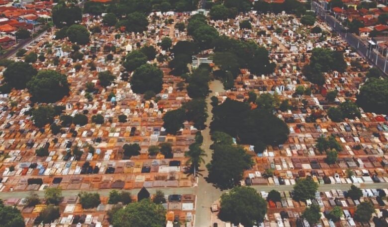 Dia de Finados: últimos dias para realizar reparos e limpeza de túmulos