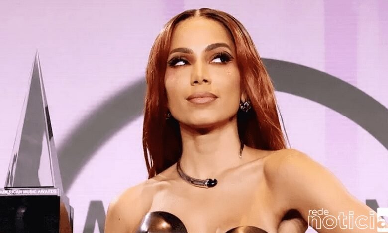 Anitta é vencedora do AMA Awards como melhor cantora latina