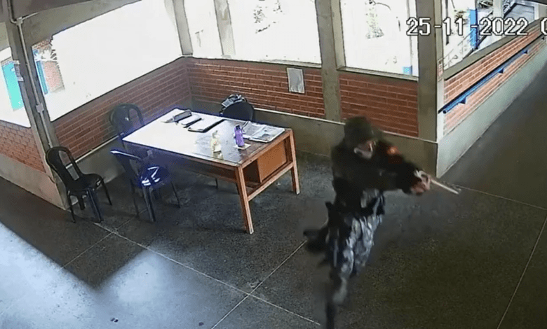 Atentado em escolas Adolescente planejou o ataque por 2 anos