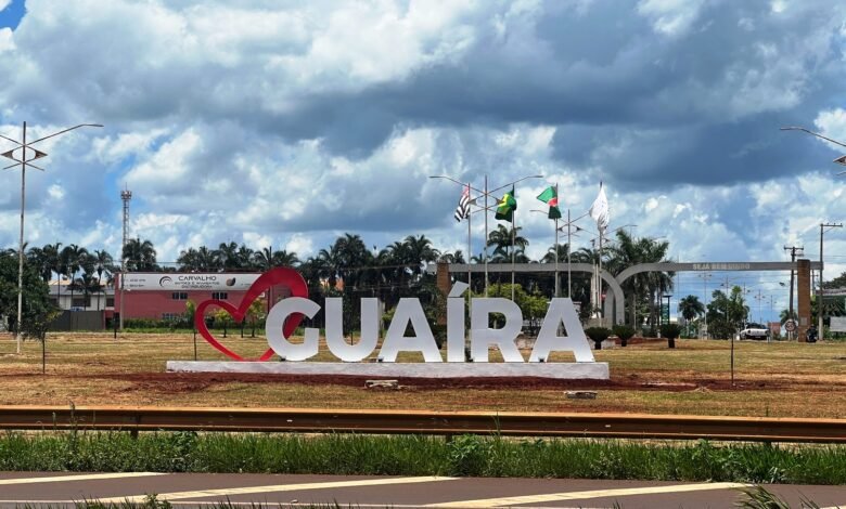 Prefeitura de Guaíra instala novo letreiro na entrada da cidade