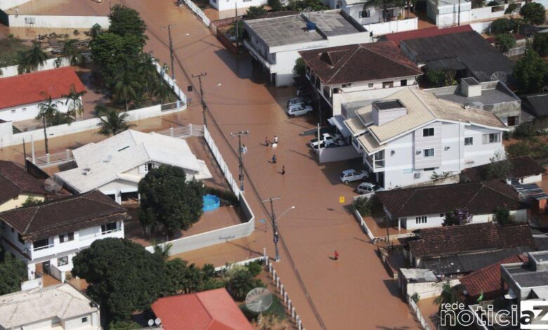 Chuvas levam cidades de Santa Catarina a decretar emergência