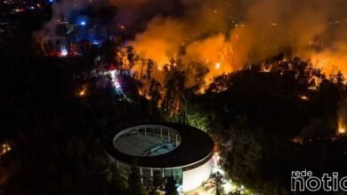 Incêndio destrói mais de 400 casas e duas pessoas morrem no Chile