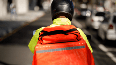 Motoboy é preso por tráfico de drogas