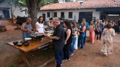 Queima do Alho em prol do Fundo Social de Solidariedade e Casa Transitória André Luiz é realizada no Recinto