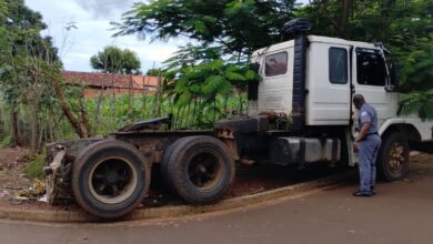 Polícia encontra em Colômbia caminhão roubado em José Bonifácio