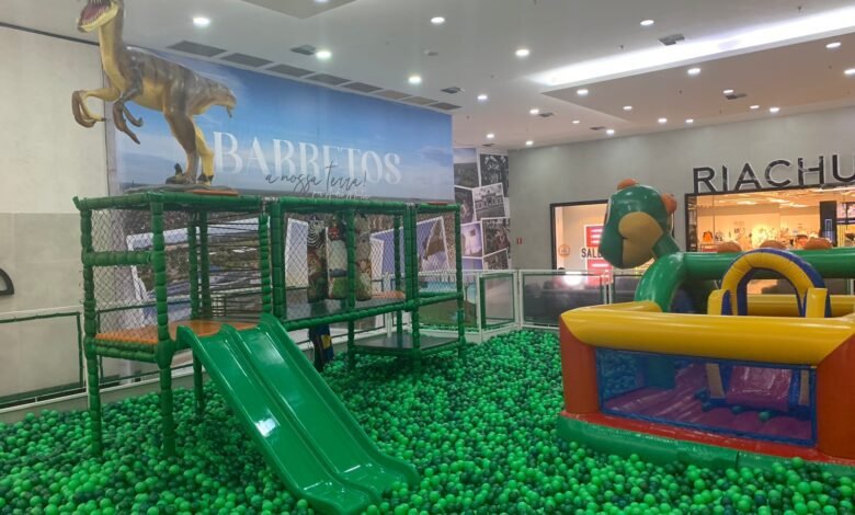 Atração Jurassic Play vai até março no North Shopping