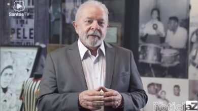 VÍDEO - Lula fala que "Brasil deve muito a pelé" durante velório