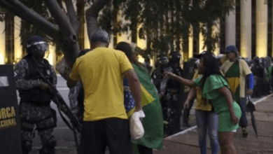 Página no Instagram ajuda a identificar participantes de atos terroristas em Brasília