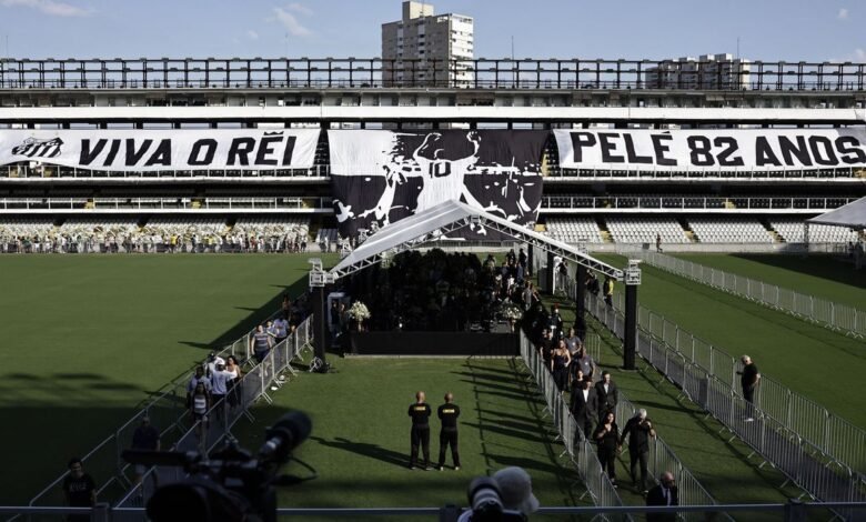 Presidente Lula confirma ida ao velório de Pelé na Vila Belmiro