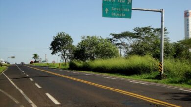 Acidente entre carro e caminhão deixa uma pessoa ferida