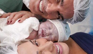 Cláudia Raia da à luz ao filho aos 55 anos