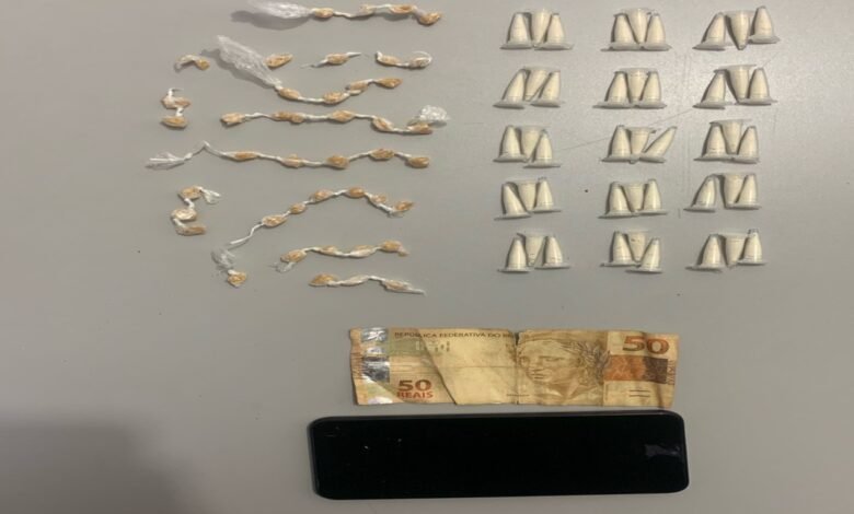 Homem é preso após ser flagrado com porções de entorpecentes