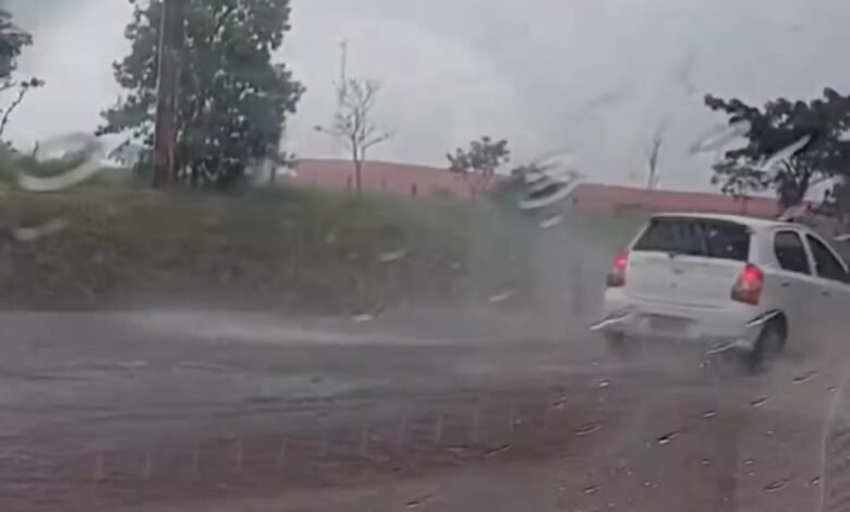 Forte chuva volta a provocar alagamentos em Barretos