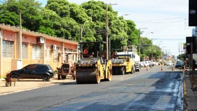 Prefeitura finaliza recapeamento da Rua 30 e inicia novo trecho