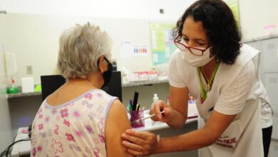 Secretaria da Saúde realiza multivacinação e exames de Papanicolau