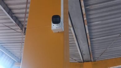 As melhorias do Terminal de Integração contemplam a pintura – já concluída –, a troca dos pisos e a manutenção da rede hidráulica dos banheiros. A reforma é realizada com recursos próprios do município e a pintura foi realizada por equipes das duas secretarias.