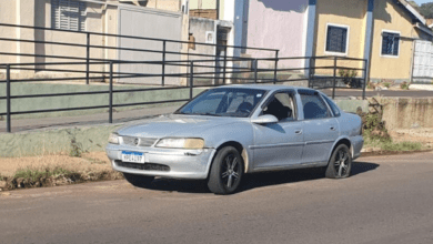 Carro furtado é encontrado abandonado em Barretos