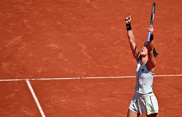 Bia Haddad consegue feito histórico e chega às quartas de final de Roland Garros