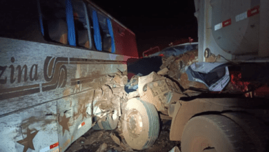 Grave acidente envolve caminhão e ônibus com 45 trabalhadores de usina