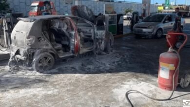 Explosão de carro em posto de gasolina deixa três mulheres feridas