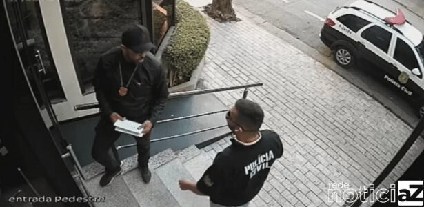VÍDEO - Falsos policiais são impedidos de entrar em condomínio