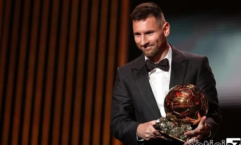 Messi ganha Bola de Ouro pela 8ª vez