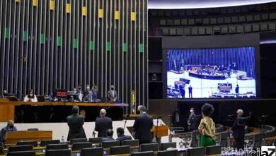 A Câmara dos Deputados aprovou, o texto base da Proposta de Emenda à Constituição (PEC) 125/11 das coligações partidárias, mas o distritão foi rejeitado. 